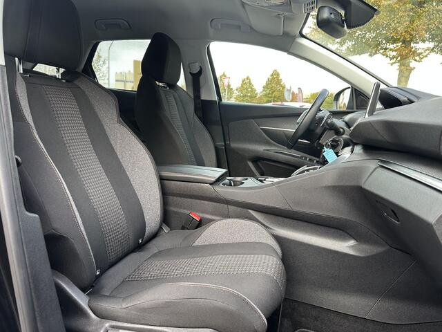 Peugeot 3008 1.2 PureTech Blue Lease Executive 2e Eigenaar,Navi,Clima,Cruise,PDC V+A,Trekhaak,Carplay,N.A.P,Nieuwe APK bij Aflevering