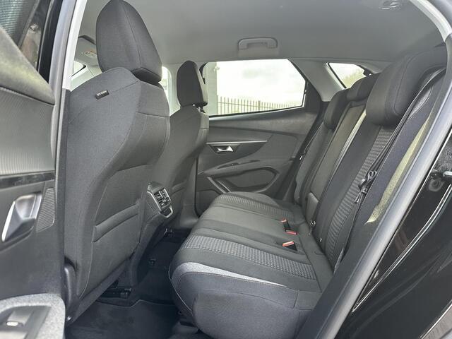 Peugeot 3008 1.2 PureTech Blue Lease Executive 2e Eigenaar,Navi,Clima,Cruise,PDC V+A,Trekhaak,Carplay,N.A.P,Nieuwe APK bij Aflevering