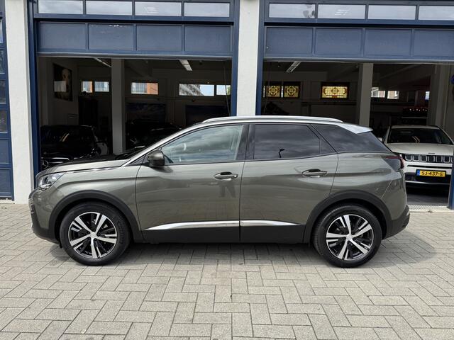 Peugeot 3008 1.2 PureTech Allure. NL AUTO. NL AUTO/PANO/LEDER
