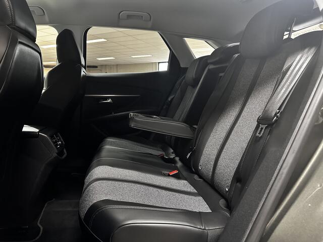 Peugeot 3008 1.2 PureTech Allure/ D-Riem verv: 71.000 KM!/ Camera/ Virtual Dash./ 19'' LMV/ Half-Leder/ Apple + Android/ Lane-Assist./ Dode-Hoek DET./ Sfeerverl./ DAB+/ Clima/ Cruise/ PDC V+A/ Extra getint glas.