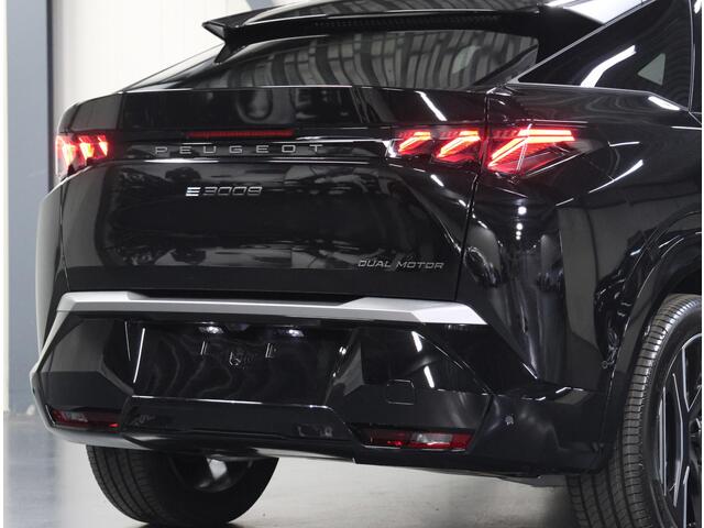 Peugeot 3008 e-3008 Launch Edition 325PK Dual Motor 73 kWh | Lederen Bekleding | Warmtepomp | Geventileerde Voorstoelen | Panoramadak | Keyless | Navigatie | ClimateControl | Dodehoekdetectie | AppleCarPlay/AndroidAuto | 360 Camera | Verwarmbare Voorstoelen | Adaptive