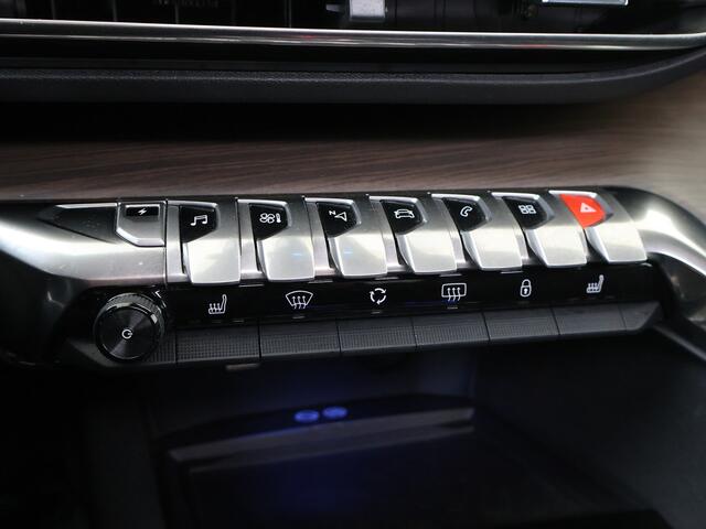 Peugeot 3008 1.6 HYbrid4 300 GT Avantage | Schuifdak | Afn. Trekhaak | Leder | Camera | Focal | BOMVOLLE 3008 MET 300PK!!