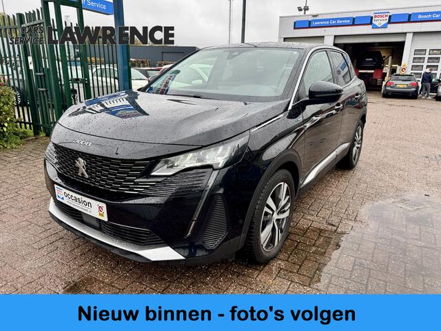 Peugeot 3008 1.6 HYbrid 225 Allure | Cruise | Navi | Camera | PDC |