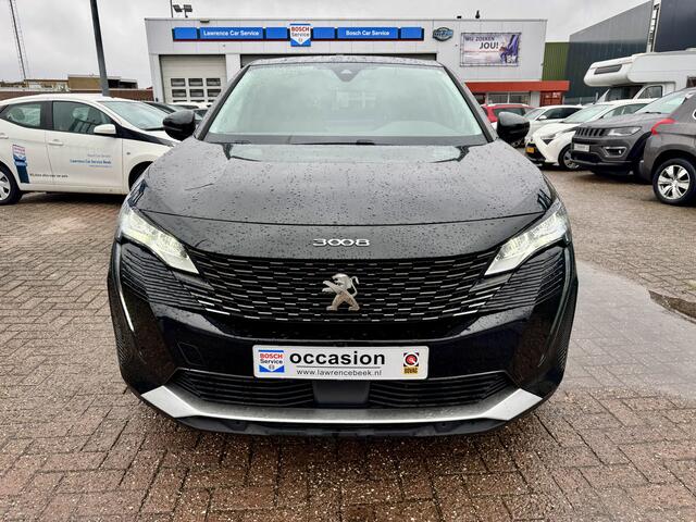 Peugeot 3008 1.6 HYbrid 225 Allure | Cruise | Navi | Camera | PDC |