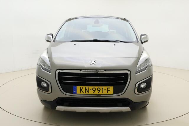 Peugeot 3008 1.2 PureTech Style 130 PK | Handgeschakeld | Trekhaak | Panorama dak | Navigatie | Cruise Control | 1500 KG Trekgewicht | 1e eigenaar