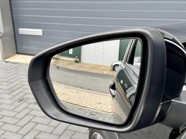 Peugeot 3008 1.2 PureTech GT Line LED/ Keyless/ Camera/ Leer/ 1e eigenaar/ NAP