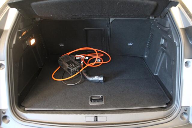 Peugeot 3008 1.6 HYbrid 225 Allure