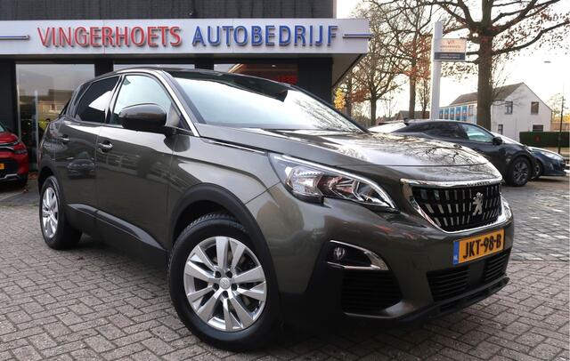 Peugeot 3008 Benzine 130 Pk. Luxe Active * Navigatie * Achteruitrij Camera * Climate & Cruise Control * L.M. Velgen * Ook Apple Carplay / Android Auto * Vingerhoets; Vierde Generatie Eersteklas Service, al meer dan 100 jaar een begrip in de Brabantse Kempen.
