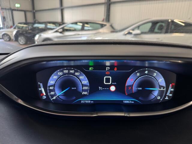 Peugeot 3008 1.2 PureTech Allure / AUTOMAAT / LEDER / NAVI /CLIMA / CRUISE /