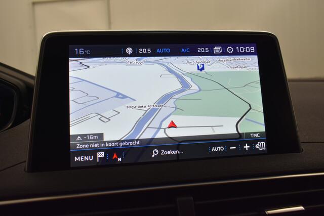 Peugeot 3008 1.2 PureTech Blue Lease Executive Trekhaak Navi Parkeersensoren