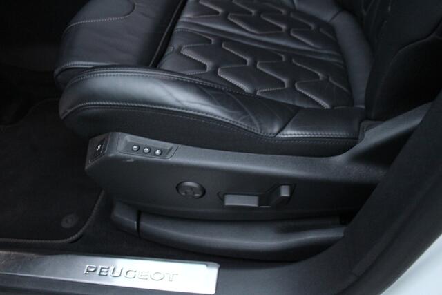 Peugeot 3008 1.6 HYbrid4 300 GT Schuifdak-Leder-Pano-Focal SOH 100% !!