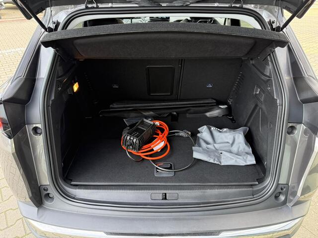 Peugeot 3008 1.6 HYbrid 225 Allure *Trekhaak & Stoelverwarming*