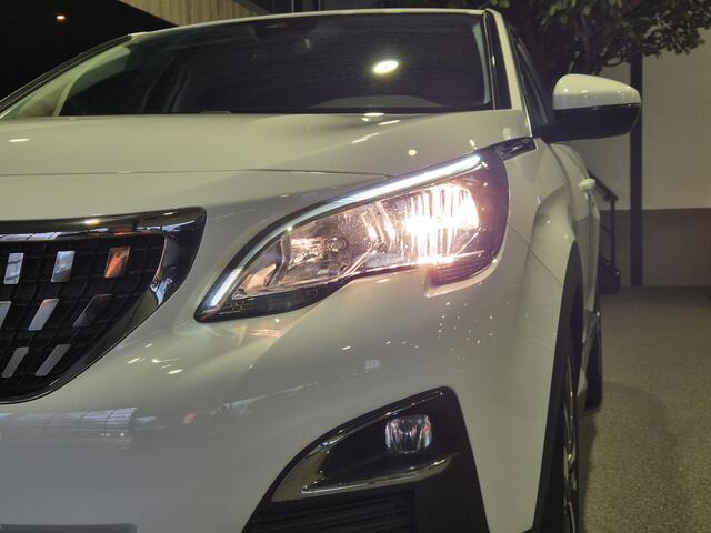 Peugeot 3008 1.2 PT 130pk Blue Lease Premium Navigatie | Camera | Trekhaak | Stoelverwarming