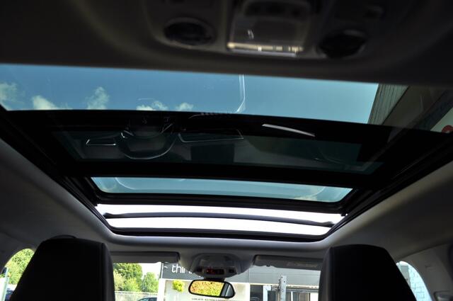 Peugeot 3008 1.2 GT Line Aut Schd elek kl key-less nav