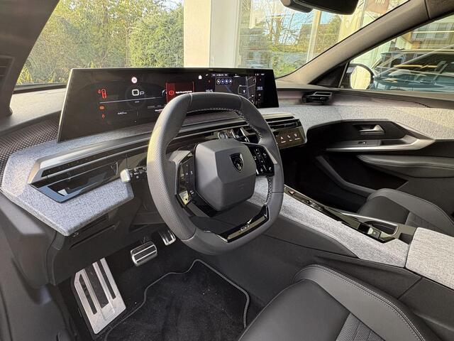 Peugeot 3008 1.2 Hybrid 145 GT | Elektr. achterklep | Stoel- & stuurverwarming | Keyless Entry | Adaptieve Cruise Control | Navigatie | Achteruitrijcamera