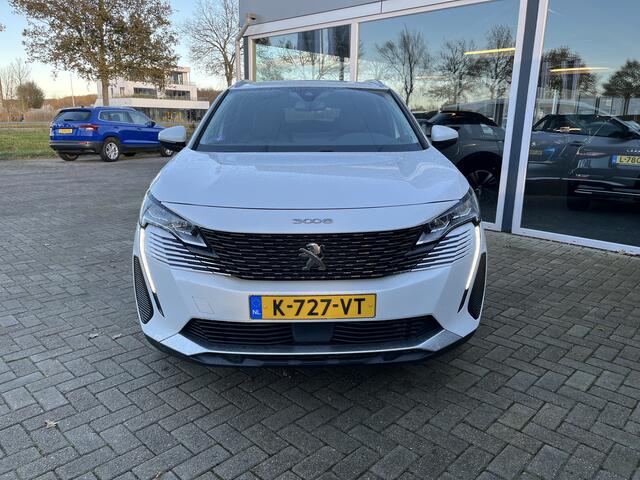 Peugeot 3008 1.2 PureTech Blue Lease Allure Lmv /Carplay / Clima/ Led /Camera