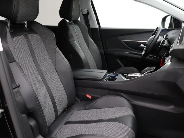 Peugeot 3008 1.2 130 PK AUTOMAAT ALLURE + 19 INCH | CARPLAY | SFEERVERLICHTING