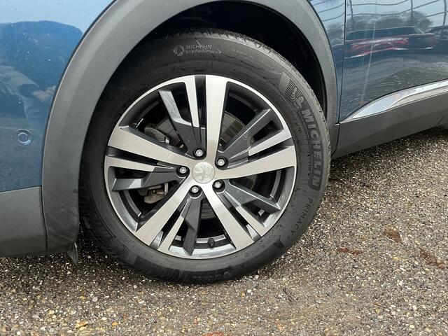 Peugeot 3008 1.6 HYbrid 225 Allure 1e EIGENAAR // ADAPT. CRUISE // KEYLESS // DODEHOEK // CAMERA+SENSOREN // NAVI+CARPLAY // HALF LEDER //