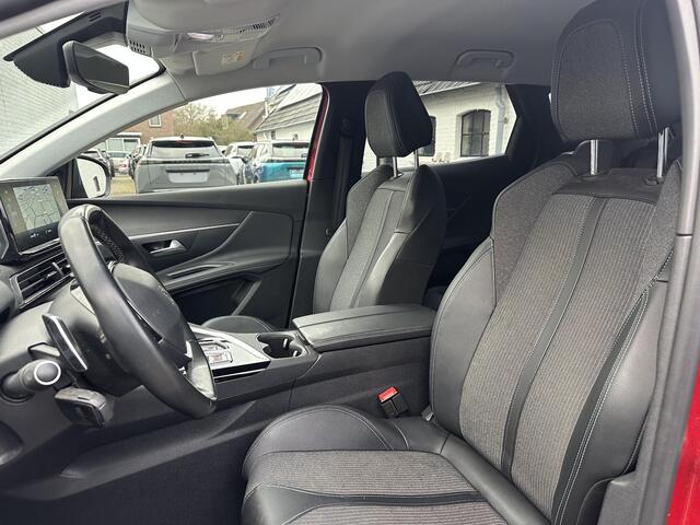 Peugeot 3008 1.6 HYbrid 225 PK Allure | Navigatie | Plug-In Hybride | Climate Control | Cruise Control | Camera | LED Verlichting | 18" Lichtmetalen Velgen | All Season Banden | Stoelverwarming | Parkeersensoren | Dode Hoek Bewaking |