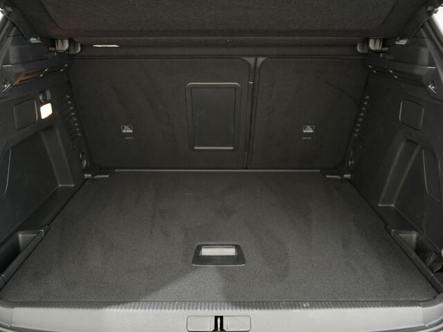 Peugeot 3008 1.2 PURETECH 130PK ALLURE EAT8 | Elektrische achterklep | Navi | Cruise adaptief .