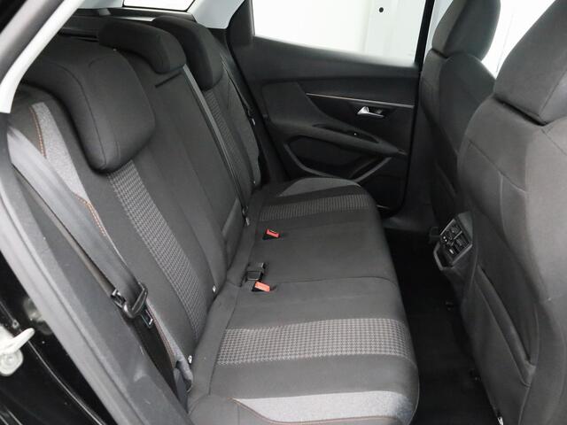 Peugeot 3008 1.2 PureTech 130 PK Automaat Active | CARPLAY | TREKHAAK