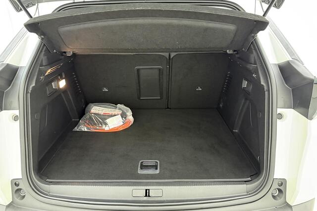 Peugeot 3008 1.6 HYbrid 225 Blue Lease Allure | Apple carplay/Android auto | navigatie | Climate control | Trekhaak | Parkeercamera | Parkeersensoren V+A |