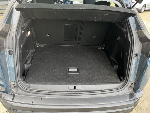 Peugeot 3008 1.2 PureTech Blue Lease Active