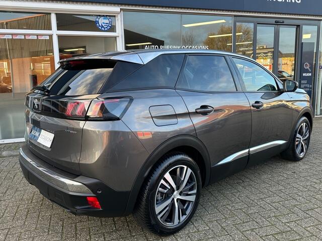 Peugeot 3008 1.6 HYBRID ALLURE
