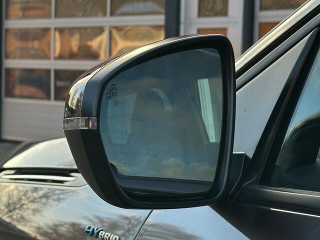 Peugeot 3008 1.6 HYBRID ALLURE