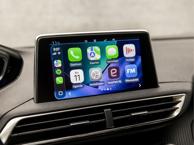 Peugeot 3008 1.2 PureTech Sport Automaat (APPLE CARPLAY, GROOT NAVI, LEDER, PARKEERSENSOREN, SPORTSTOELEN, CRUISE, LANE ASSIST, NIEUWSTAAT)