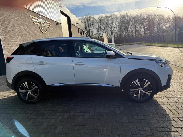 Peugeot 3008 1.2 PureTech Allure | 1E EIGENAAR | 12MND GARANTIE | LED | DAB | NAVI | CARPLAY | PANODAK |