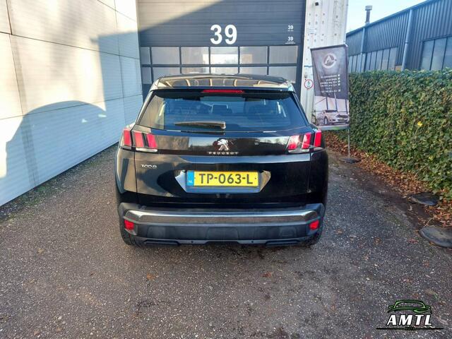 Peugeot 3008 - 1.2 PureTech Blue Lease Executive