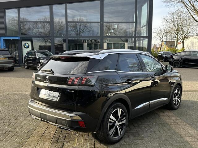 Peugeot 3008 1.6 HYbrid4 300 GT VAN: ¤30.900,- VOOR: ¤27.877,- UW EINDEJAARSVOORDEEL: ¤3.023,- PHEV| PANO| ADAPTIVE CRUISE CONTROL| CAMERA|