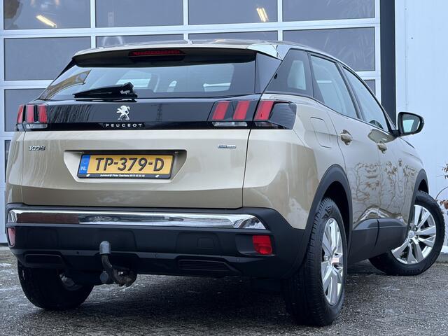 Peugeot 3008 1.2 PureTech AGC Allure 131pk | Nieuwe Distributieriem | Apple Carplay/Android Auto | Cruise control | Electronic climate control | LED dagrijverlichting | Navigatiesysteem | Trekhaak | Prachtig exemplaar!