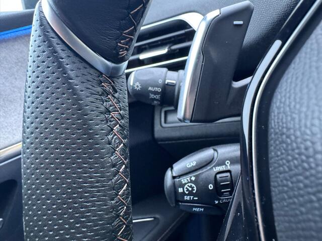 Peugeot 3008 1.6 HYbrid4 300 GT