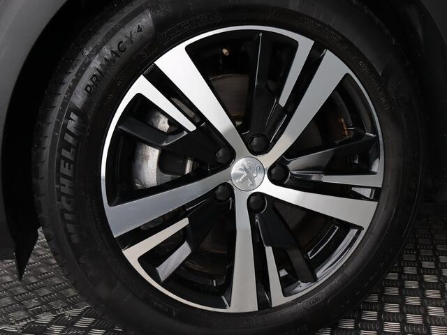 Peugeot 3008 1.6 HYbrid4 300 GT Pack Business (Pano / 360 Camera / ACC / Navi)