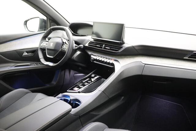 Peugeot 3008 1.2 PureTech GT | Stoelverwarming | Climate & Cruise Control | Camera | LMV | Dodehoek Sensoren |