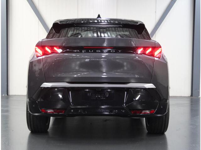 Peugeot 3008 e-3008 GT Exclusive 210PK 73 kWh | Panoramadak | FOCAL Audio | Stoelverwarming Voor/Achter | Adaptive CruiseControl met Stop&Go | Elektrische Klep | Lederen Bekleding | 360 Camera | Dodehoekdetecie | ClimateControl | Warmtepomp | Keyless Entry/Start |