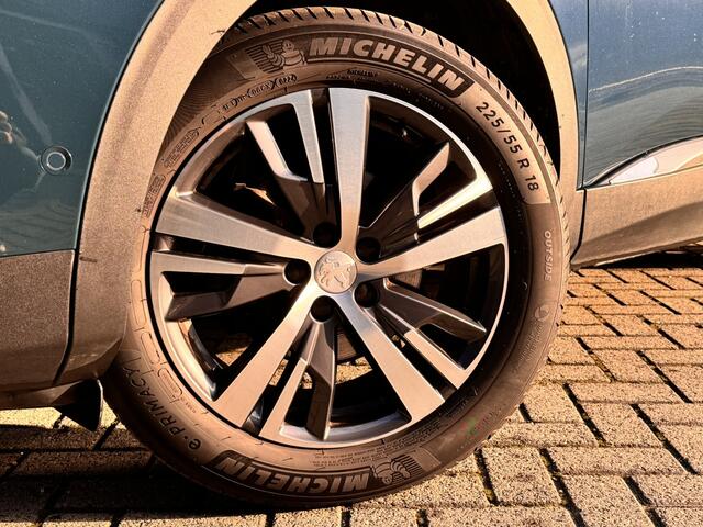 Peugeot 3008 1.2 PureTech Allure | 18"velgen | Camera achter | Navigatie | Carplay/Android | Cimatecontrol | Cruisecontrol