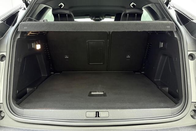 Peugeot 3008 1.2T 130pk GT | Achteruitrijcamera | Parkeersensoren V+A | Cruise & Climate control | Navi | Apple Carplay / Android Auto