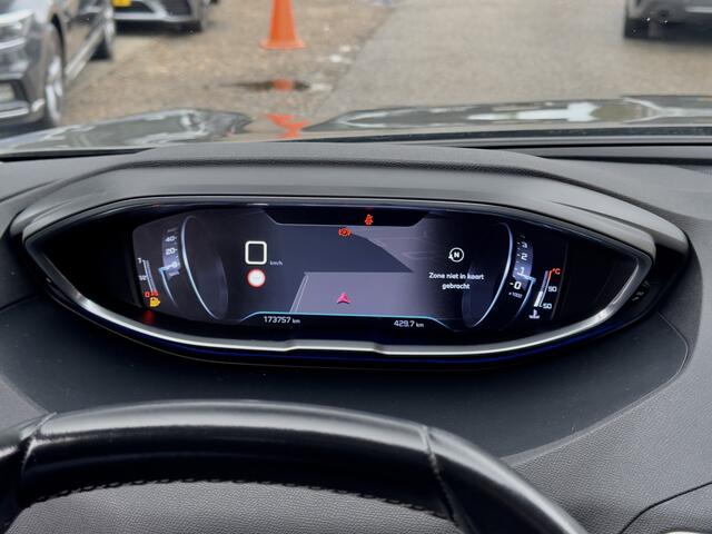Peugeot 3008 1.2 PREMIUM LEDER NAVI CAMERA DIGI-DASH APPLE-CARPLAY LED LMV PDC