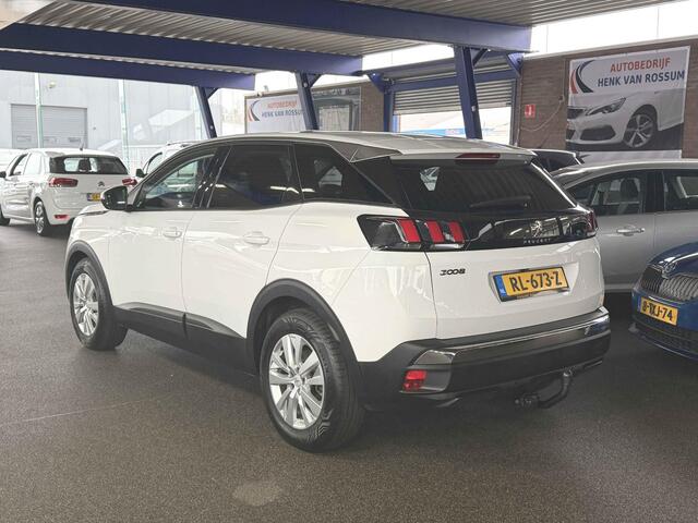 Peugeot 3008 1.2 PureTech Active Trekhaak | Navi | Carplay | Clima | NAP.