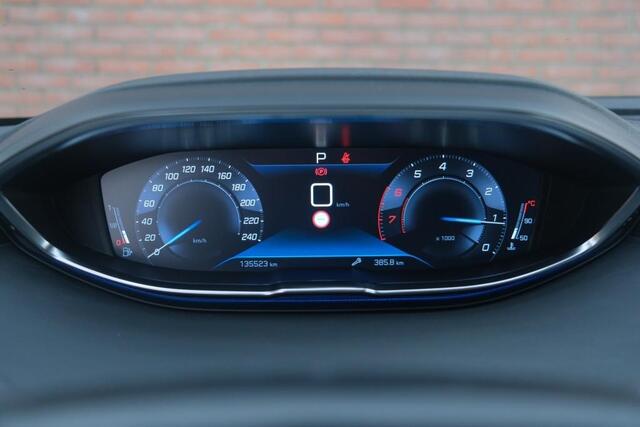 Peugeot 3008 1.2 PureTech 130pk EAT8 Allure | Navi | App Connect | Climate | Cruise | Camera | PDC | Trekhaak