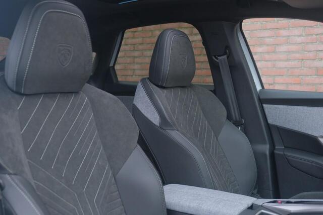 Peugeot 3008 1.2 Hybrid 145pk e-DCS6 GT | Navi | App Connect | Panoramadak | Focal Audio | Alcantara | Camera | Elektrische Achterklep | Winter Pakket