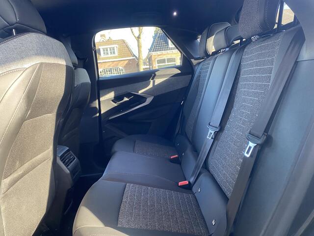 Peugeot 3008 1.2 Hybrid 145 Allure | Automaat | Achteruitrij camera | Apple carplay | Electronic climate controle | Parkeersensoren achter |