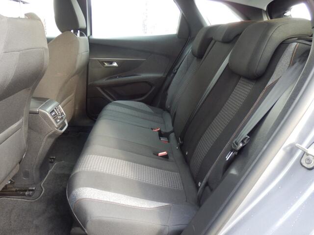 Peugeot 3008 1.2 PT Active Pack Business I Carplay I Nav. I Trekhaak I