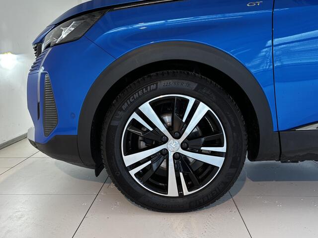 Peugeot 3008 1.2 PureTech GT Alcantara | Stoelverwarming | Navigatie | Elektrische achterklep | Dodehoekdetectie | Achteruitrijcamera