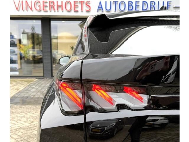Peugeot 3008 Benzine Hybride * GT Automaat * Zwart * Super Luxe & Sportieve GT Uitvoering Vingerhoets; Vierde Generatie Eersteklas Service. Al meer dan 100 jaar een begrip in de Brabantse Kempen.