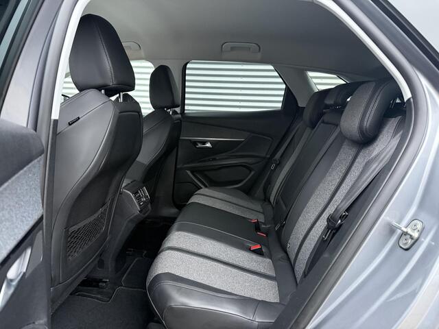 Peugeot 3008 1.2 PureTech Allure Navi|Trekhaak|Camera|Carplay|D-riem v.v. in 2021|Clima|Cruise|N.A.P|APK tot 02-2027