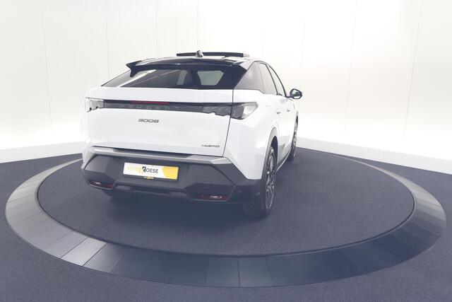 Peugeot 3008 1.2 Hybrid 136 GT | Panoramdak | 360 Camera | Focal | Elektrische Kofferklep | Allseason Banden